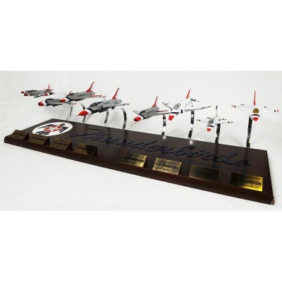 Daron Worldwide Thunderbirds Collection Model Airplane   